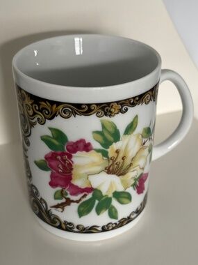 VTG Dark Romantic Floral Porcelain Coffee Mug Baroque